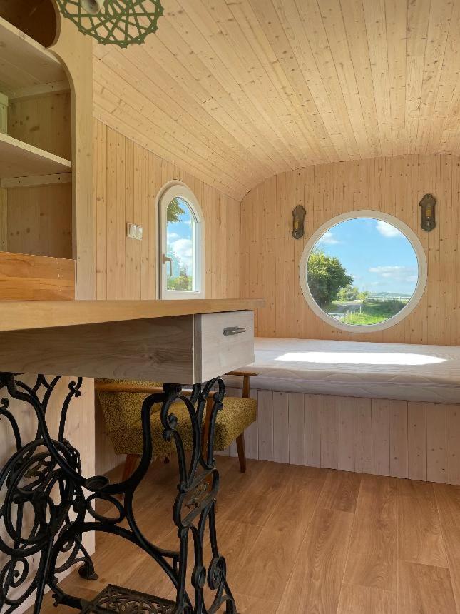 Glamping - Stylova Maringotka V Srdci Ladova Kraje, Pobliz Hlavniho Mesta Prahy Stribrna Skalice 外观 照片