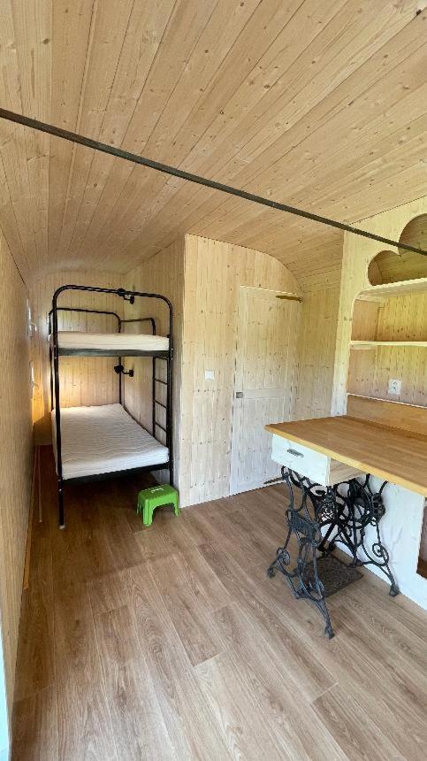 Glamping - Stylova Maringotka V Srdci Ladova Kraje, Pobliz Hlavniho Mesta Prahy Stribrna Skalice 外观 照片