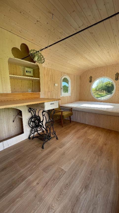 Glamping - Stylova Maringotka V Srdci Ladova Kraje, Pobliz Hlavniho Mesta Prahy Stribrna Skalice 外观 照片